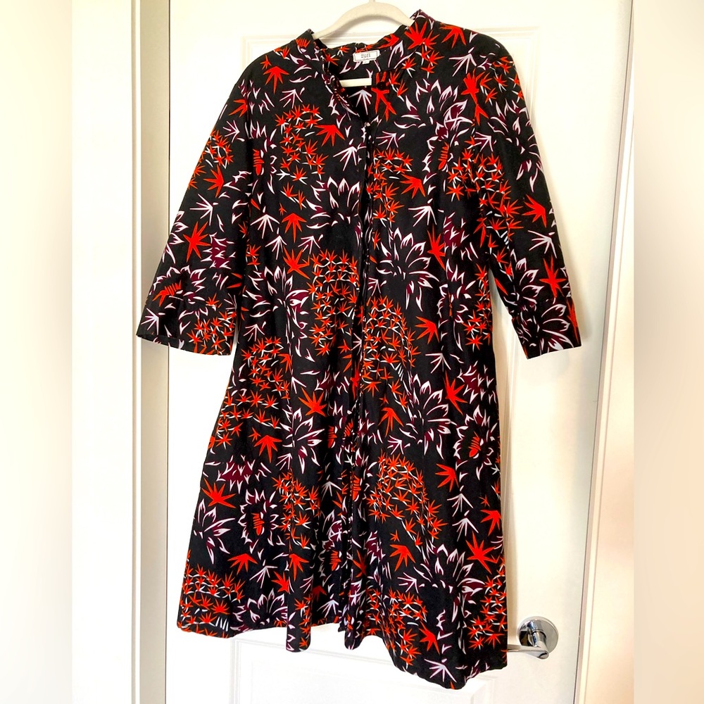 Super comfy Zuri dress with pockets! Size XL, black with pattern.